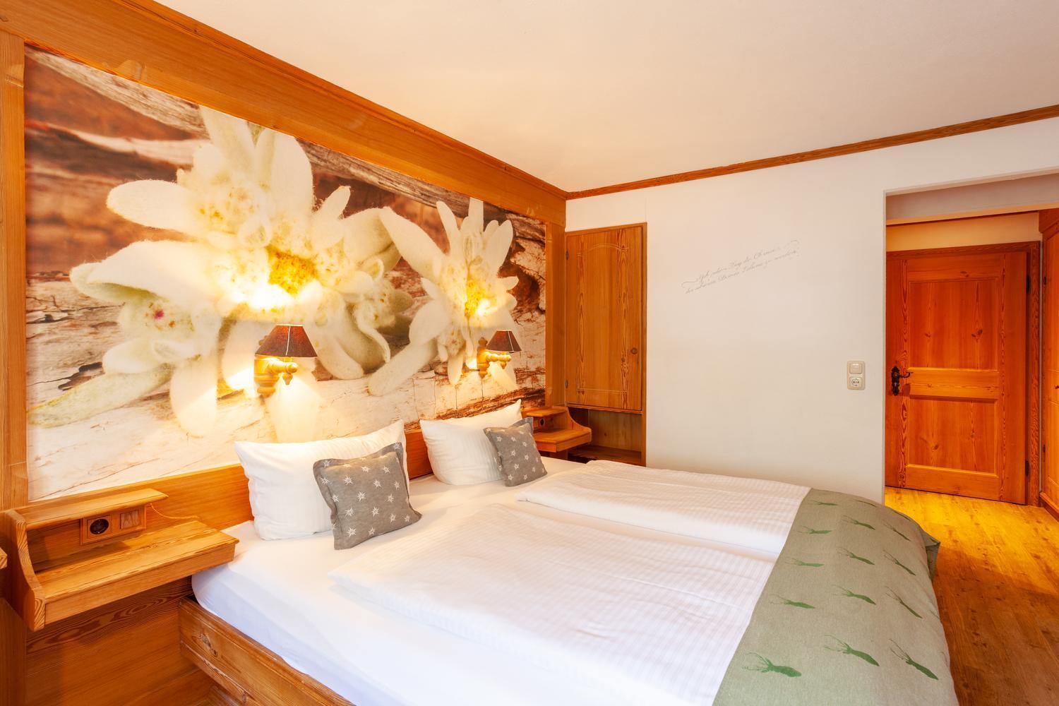 Lustiger Hirsch Hotel Akams Luaran gambar
