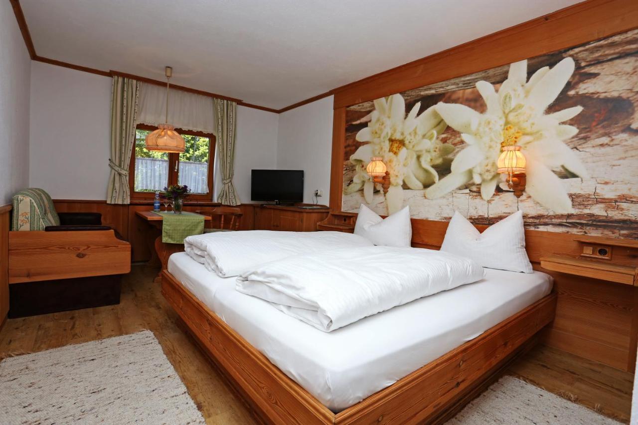 Lustiger Hirsch Hotel Akams Luaran gambar