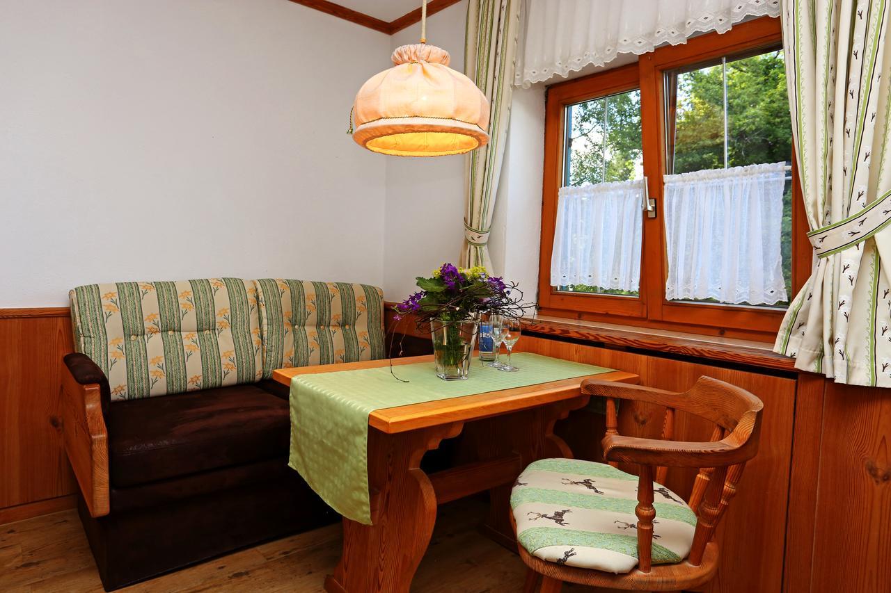 Lustiger Hirsch Hotel Akams Luaran gambar