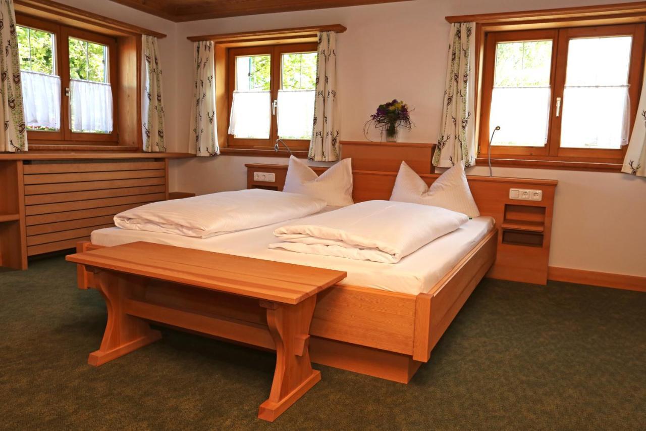 Lustiger Hirsch Hotel Akams Luaran gambar