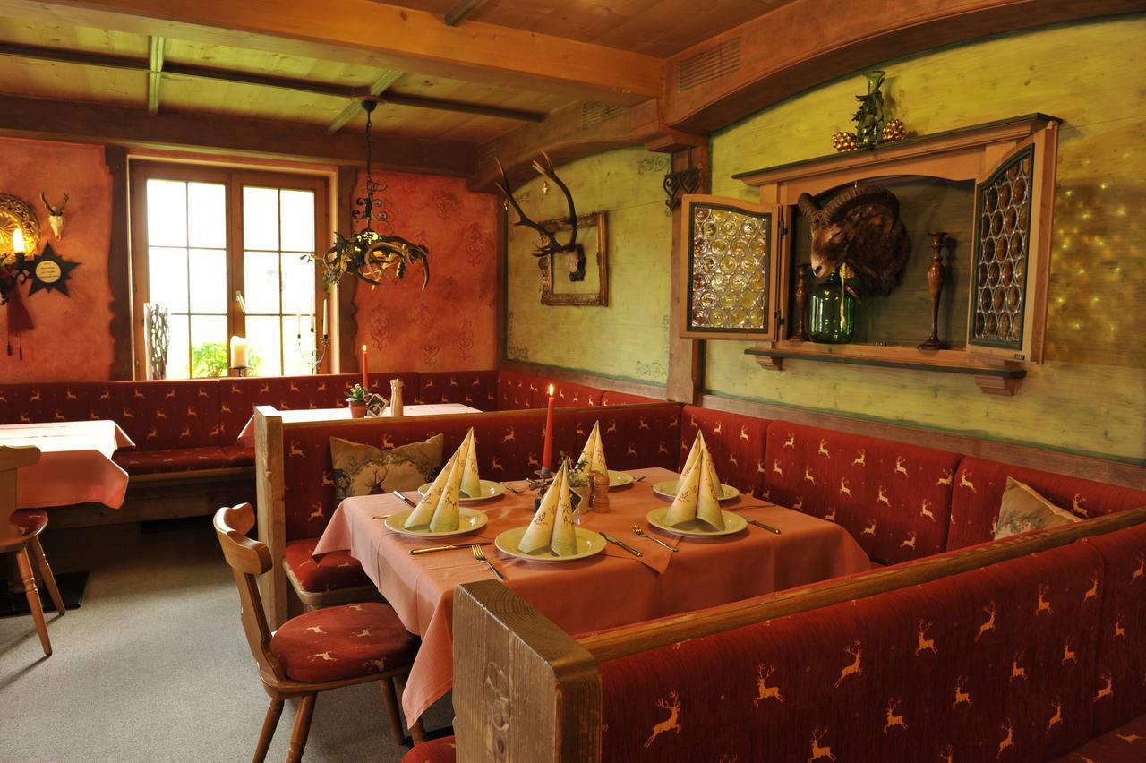 Lustiger Hirsch Hotel Akams Luaran gambar