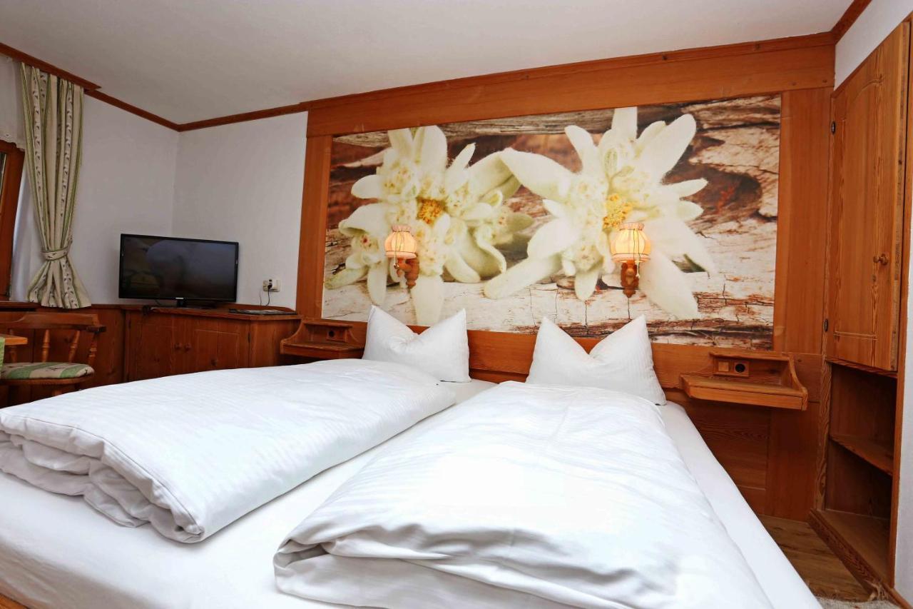 Lustiger Hirsch Hotel Akams Luaran gambar