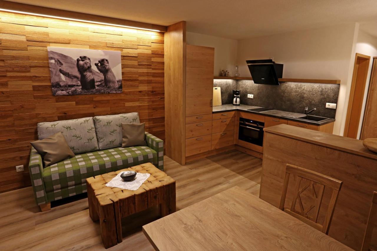 Lustiger Hirsch Hotel Akams Luaran gambar